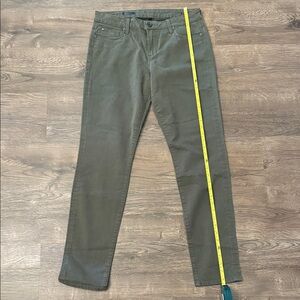 Kut from the Kloth Olive Diana Jeans Size 10